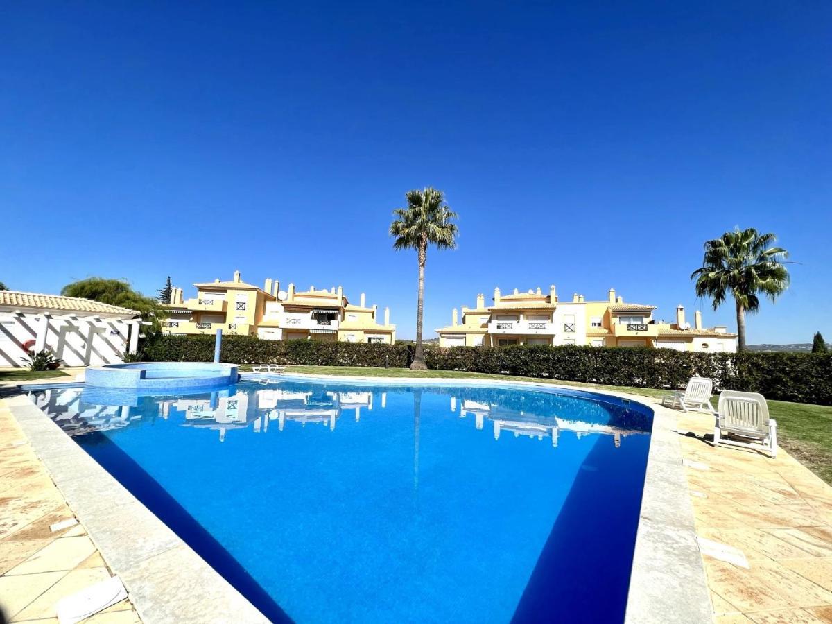 Albufeira Valley 1 With Pool By Homing Exterior photo
